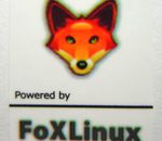 Powered by Fox Linux Sticker 19 x 24mm [520]