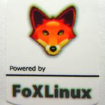 Powered by Fox Linux Sticker 19 x 24mm [520]