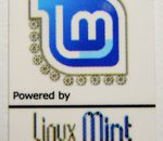 Powered by Linux Mint Sticker 19 x 24mm [513]