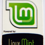 Powered by Linux Mint Sticker (Linux) 19 x 28mm [404]