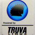 Powered by TRUVA Linux Sticker 19 x 24mm [485]