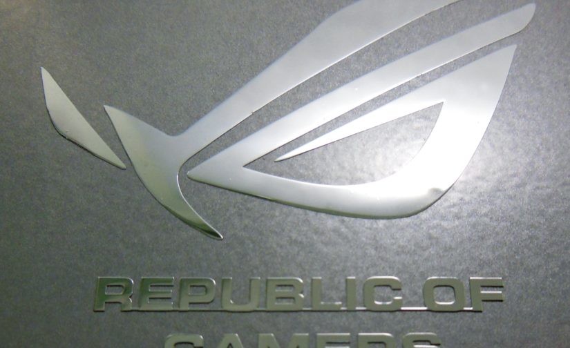 ACER Republic of Gamers metal Sticker 28 x 35mm / 7/8" x 1 3/8"