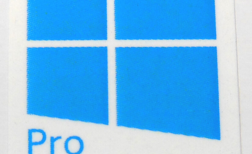 Windows 10 Pro Sticker 16 x 22mm / 5/8" x 7/8" [1164]